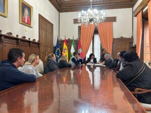 Entrega escrituras barriada El Palomar